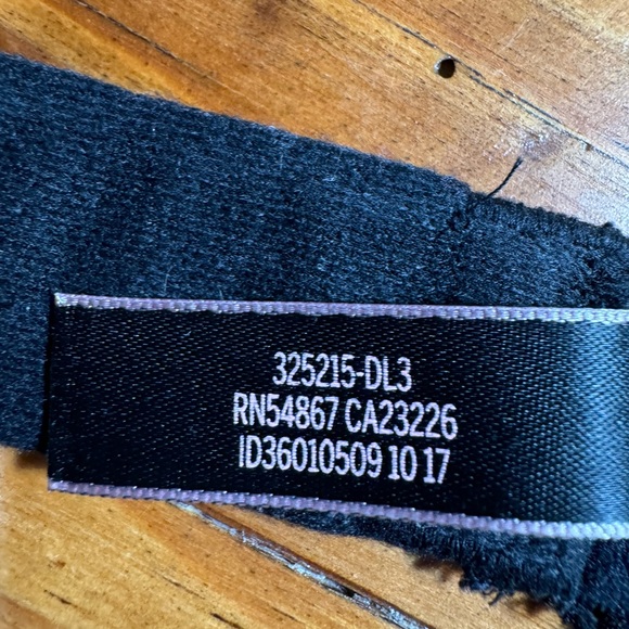 Victoria's Secret Women's Dream Angels Push Up Bra, Black smooth with lace 34C - Picture 14 of 15